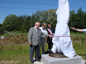 inauguration de la sculpture Philoprof